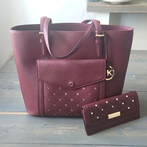 Michael Kors Large Pocket Jet Set Tote and matching wallet in Merlot